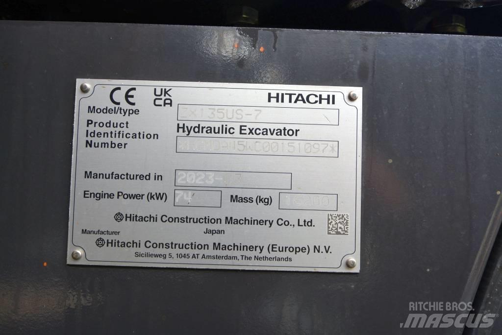 Hitachi ZX 135 US-7 Гусеничні екскаватори