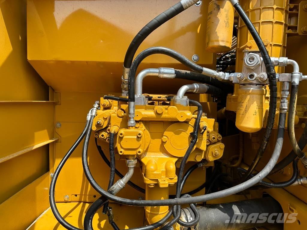 CAT CAT320C Середні екскаватори 7т. - 12т.