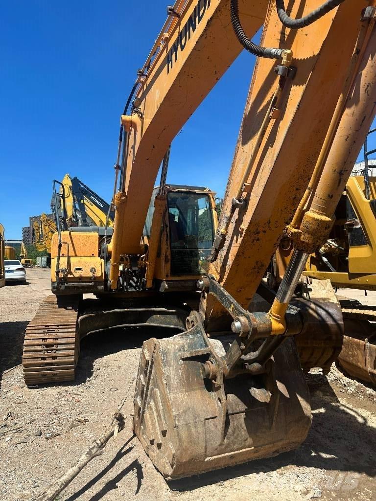 Hyundai 220LC-9S Середні екскаватори 7т. - 12т.