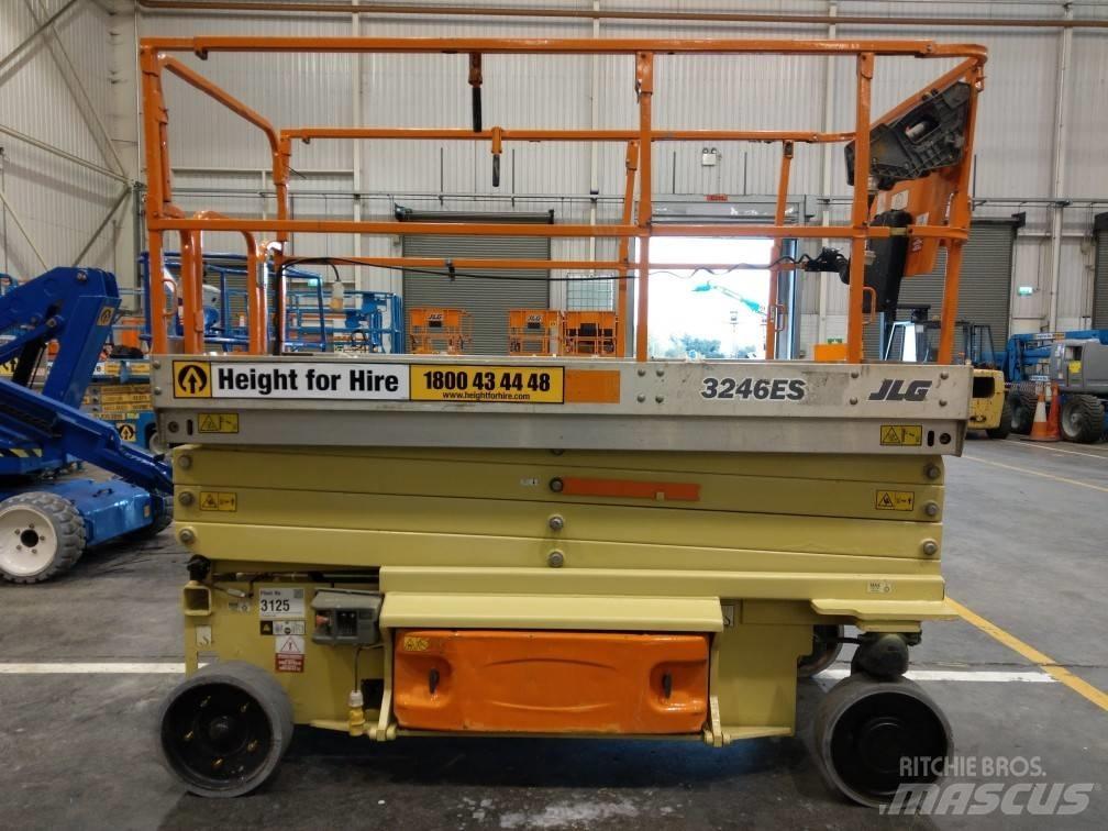 JLG ES 3246 Підйомники-ножиці