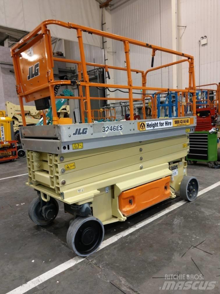 JLG ES 3246 Підйомники-ножиці