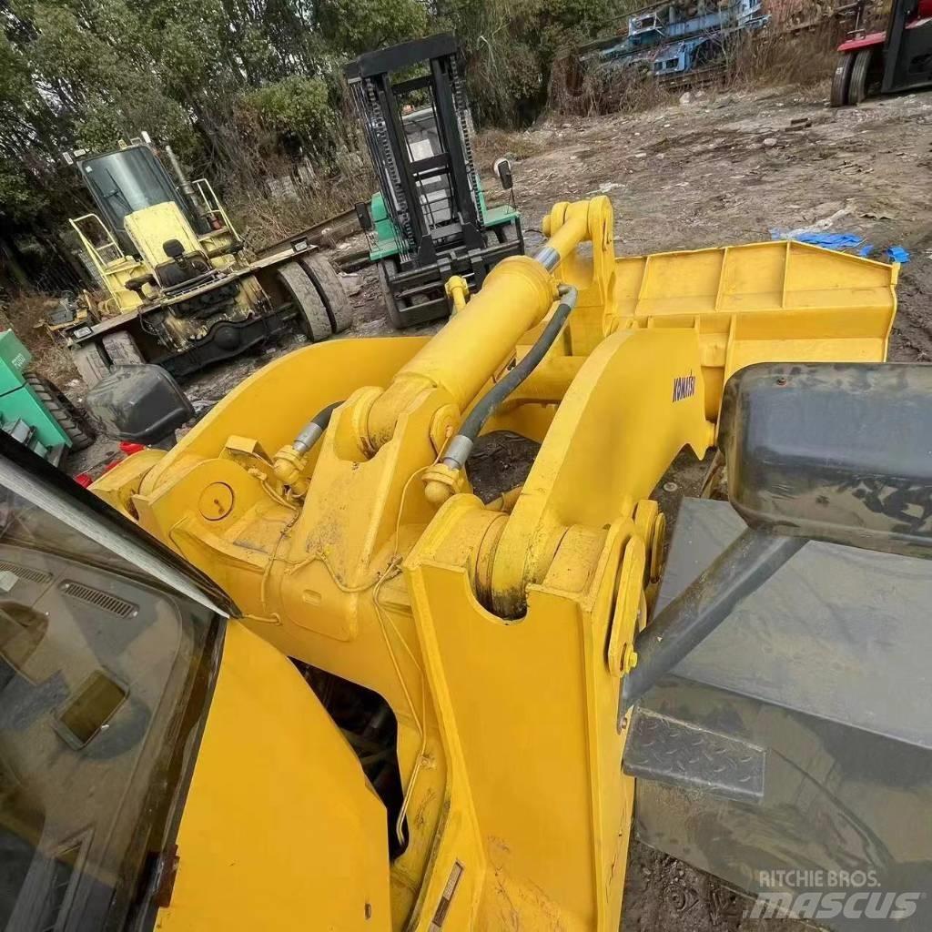 Komatsu WA 500 Фронтальні навантажувачі