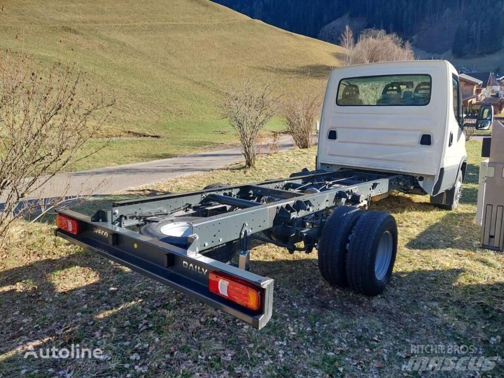 Iveco Daily 70C21 Шасі з кабіною
