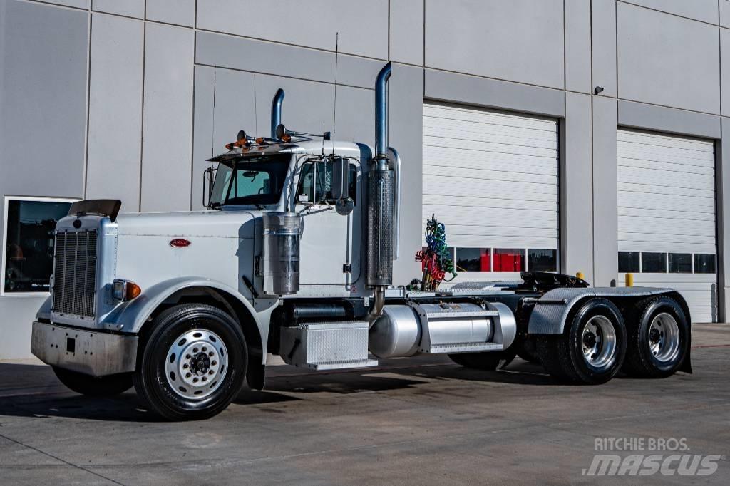 Peterbilt 379 Тягачі