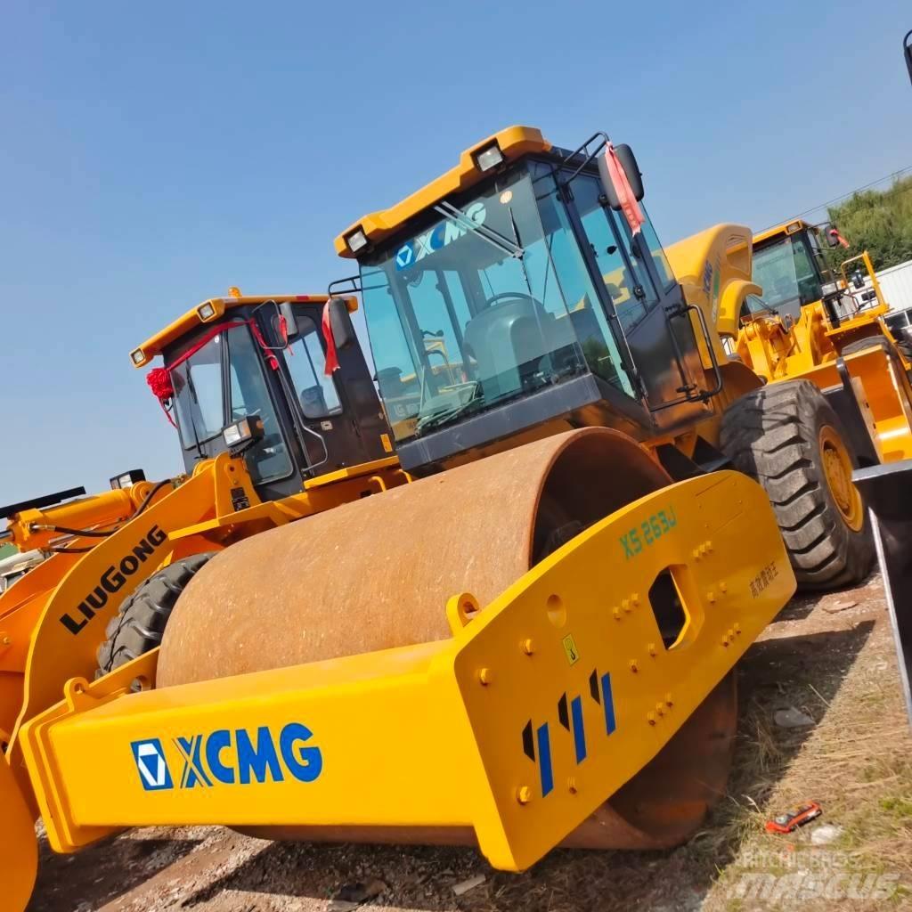 XCMG XS263J Грунтові котки