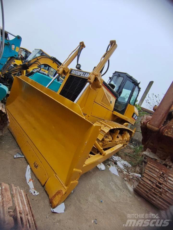CAT D6G Гусеничні бульдозери