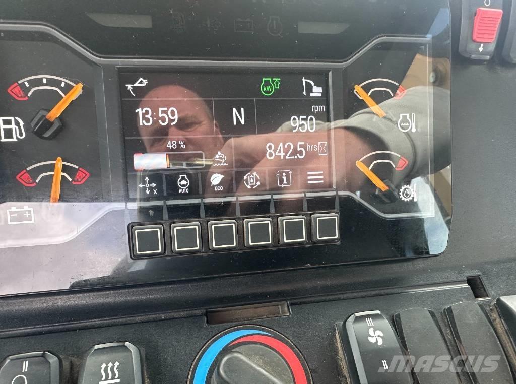 CAT 432 Екскаватори-навантажувачі