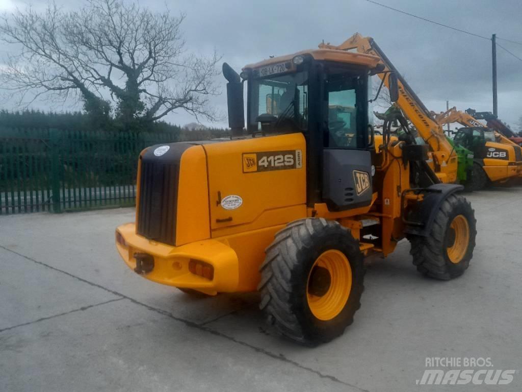JCB 412 Фронтальні навантажувачі