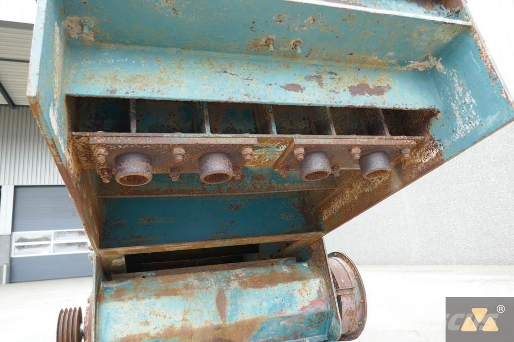 Kue-Ken Feeder Плуги