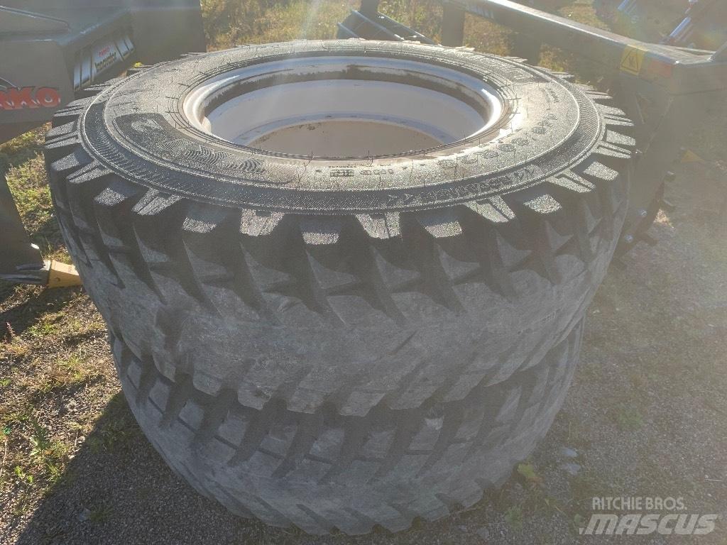 Nokian 16.9 R28 Колеса