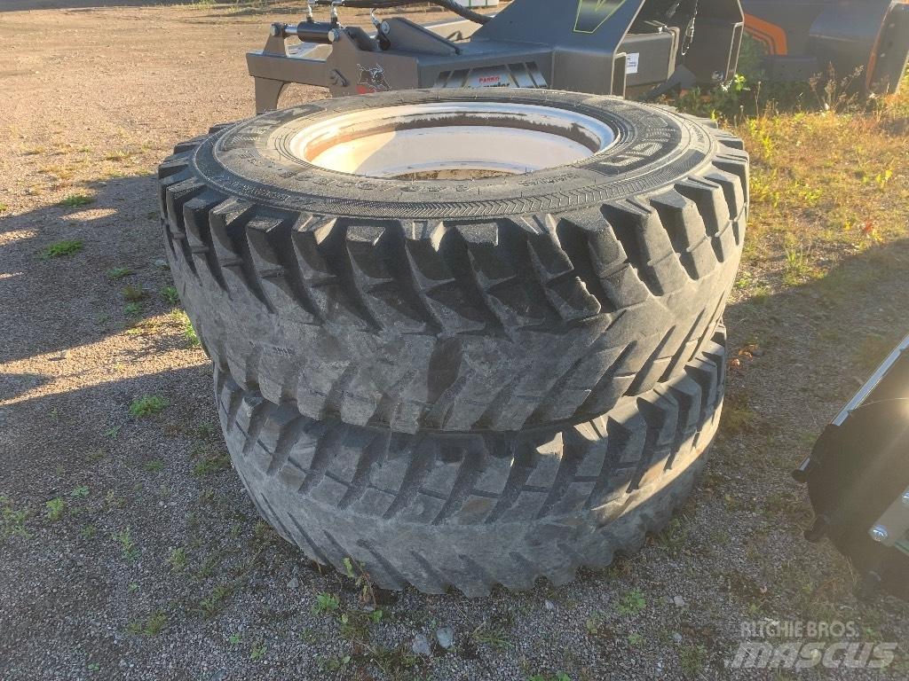 Nokian 16.9 R28 Колеса