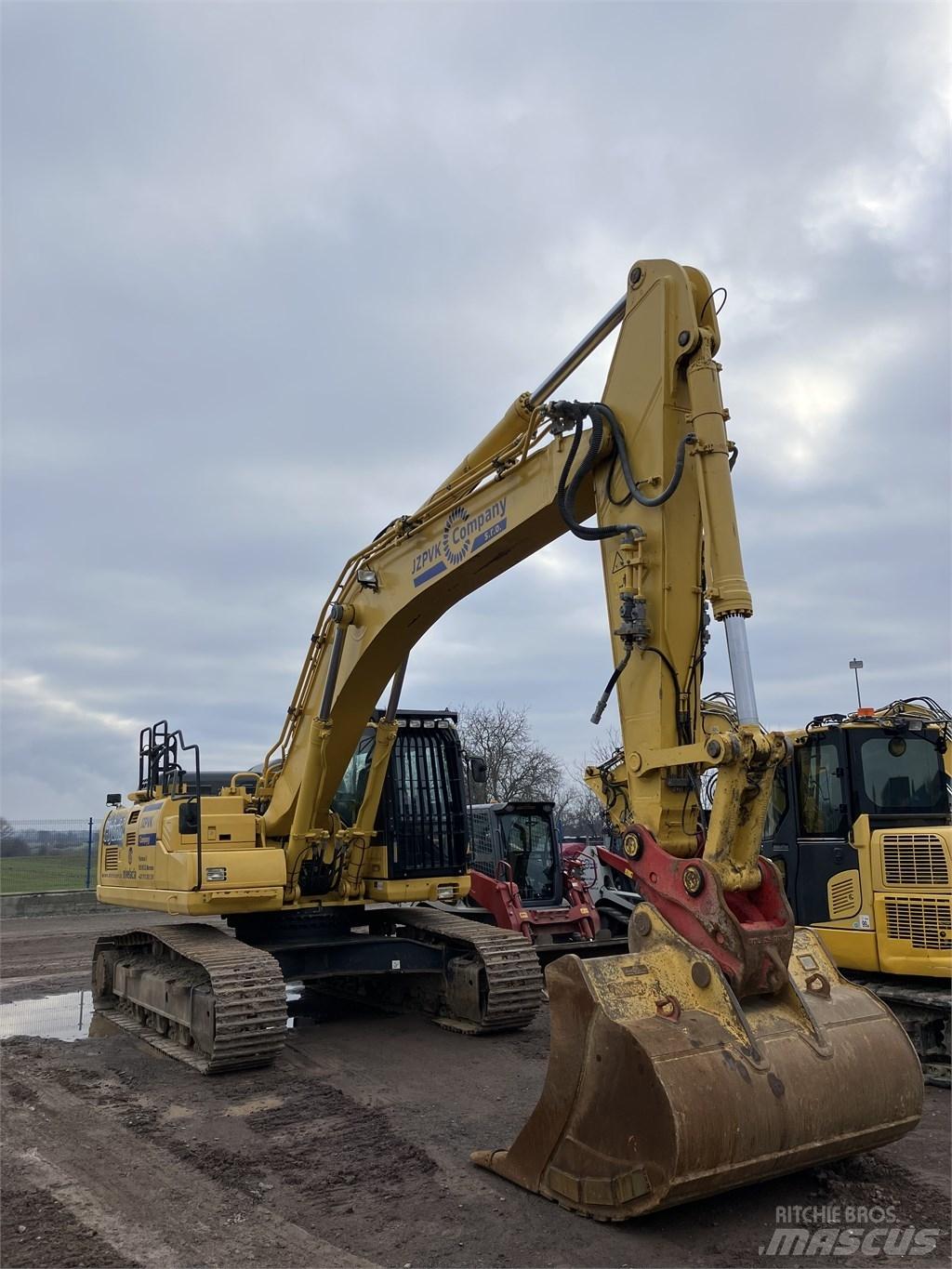 Komatsu HB365 LC-3 Гусеничні екскаватори