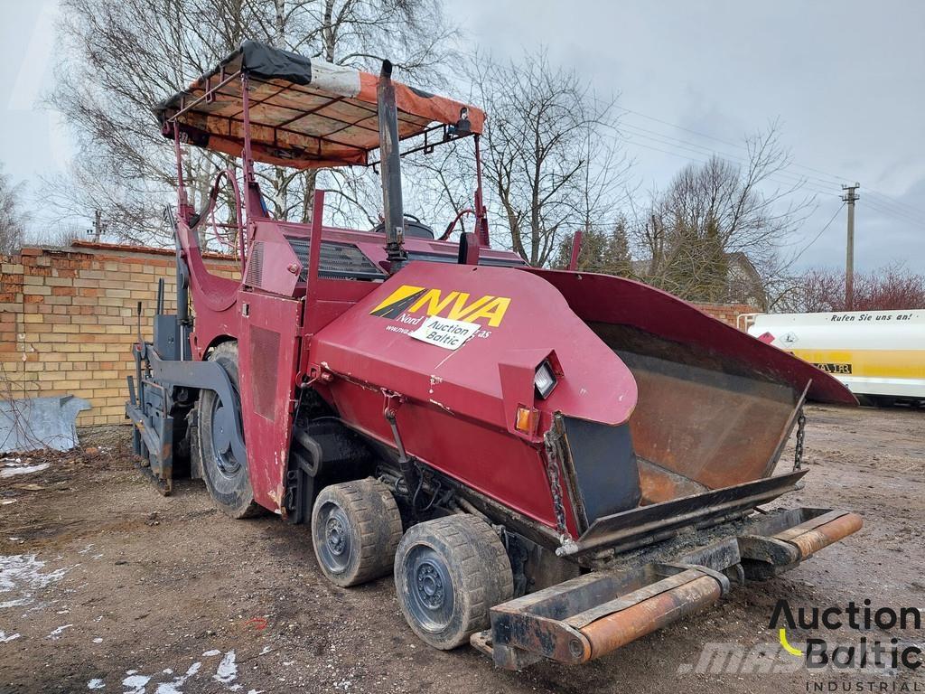 Demag DF 90 P Asphalt pavers