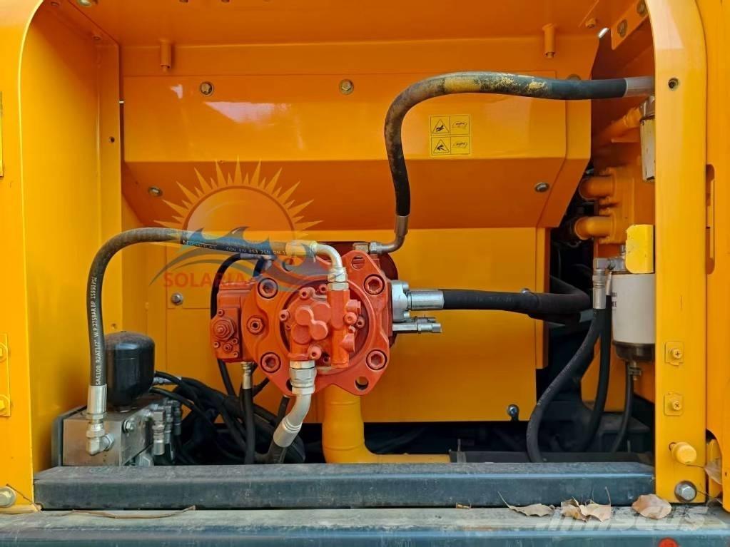 Hyundai R300LC-9 Гусеничні екскаватори