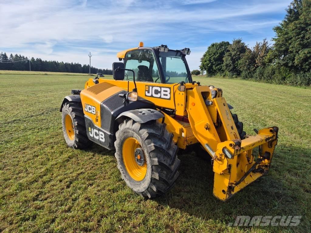 JCB 541-70 Телескопічний навантажувач