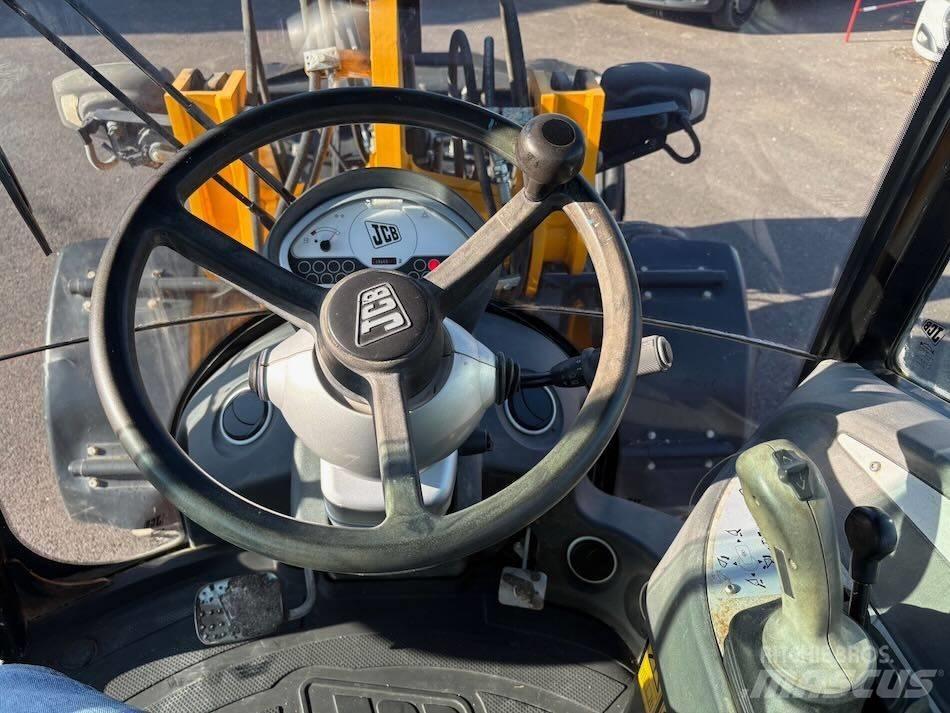 JCB 406 Фронтальні навантажувачі