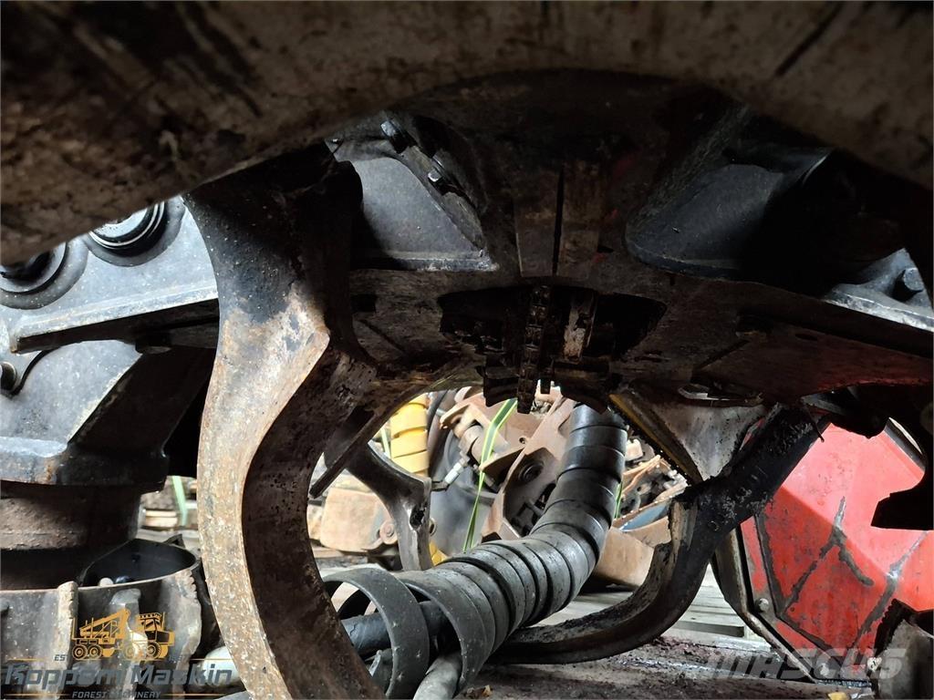 Komatsu C124 Валочні головки