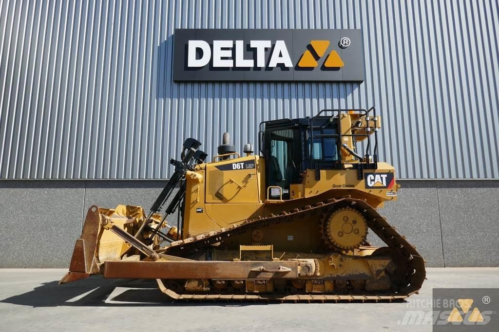 CAT D6T LGP Гусеничні бульдозери