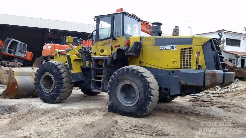 Komatsu WA470-5 Фронтальні навантажувачі