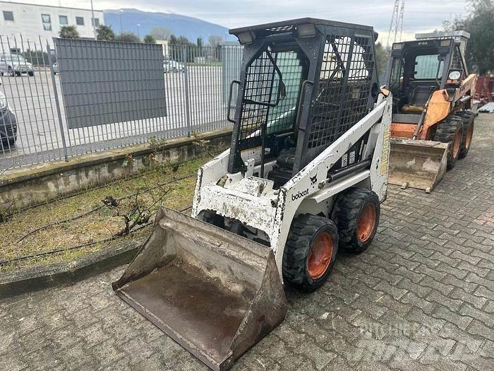 Bobcat 453 Малі навантажувачі