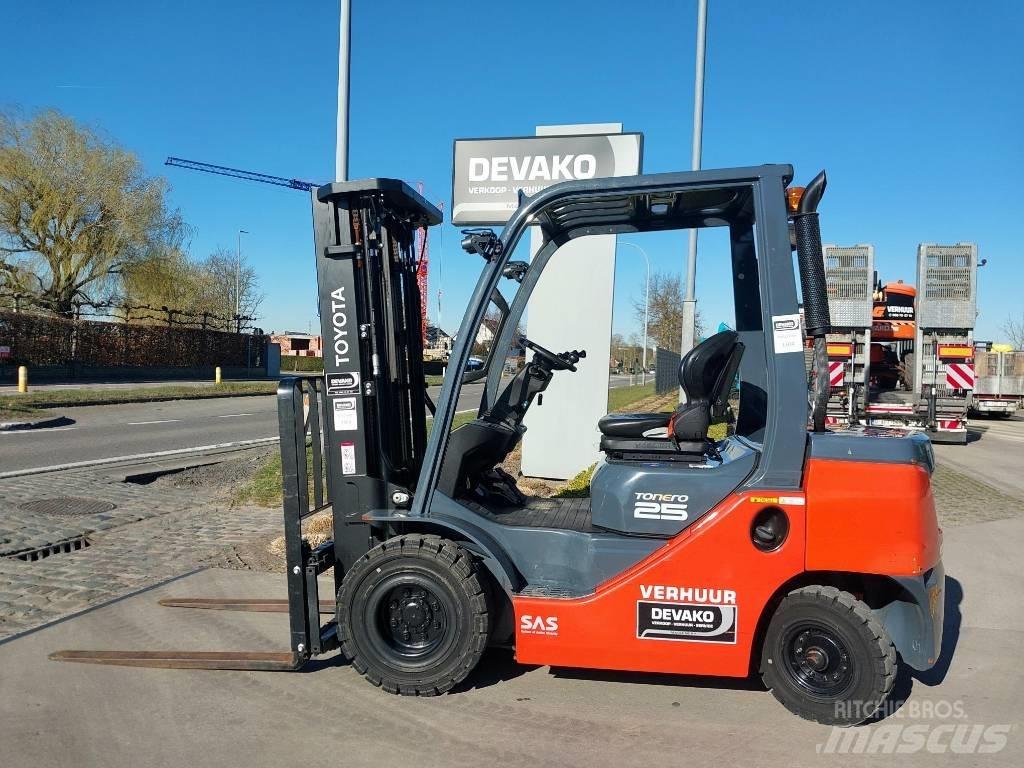 Toyota 52-8 FD F 25 Дизельні навантажувачі