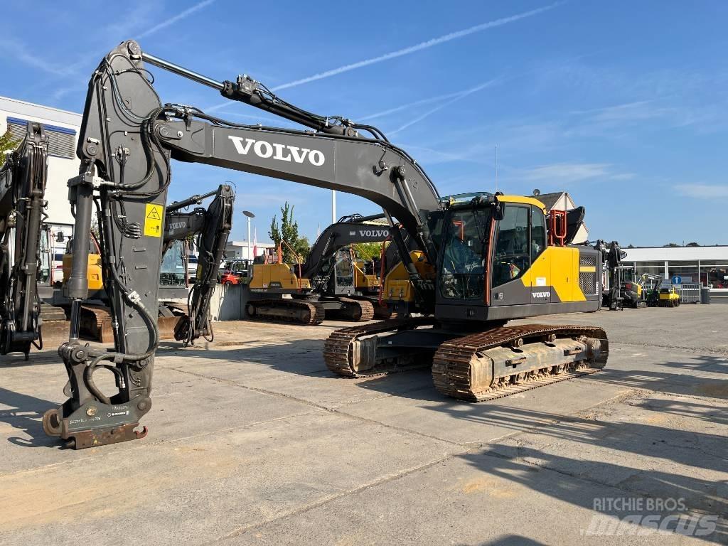 Volvo EC220EL Гусеничні екскаватори