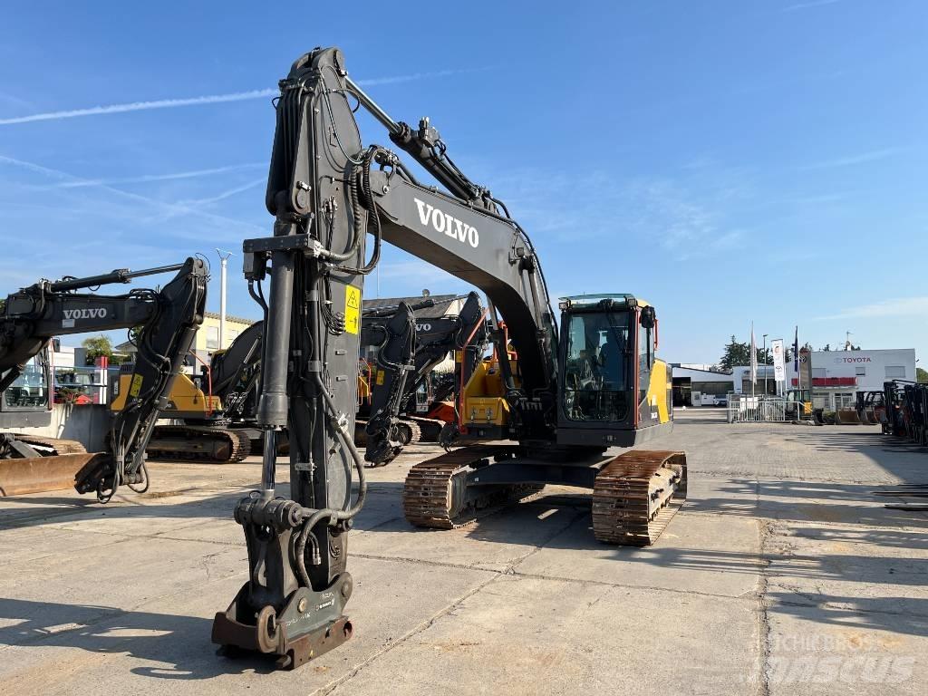 Volvo EC220EL Гусеничні екскаватори