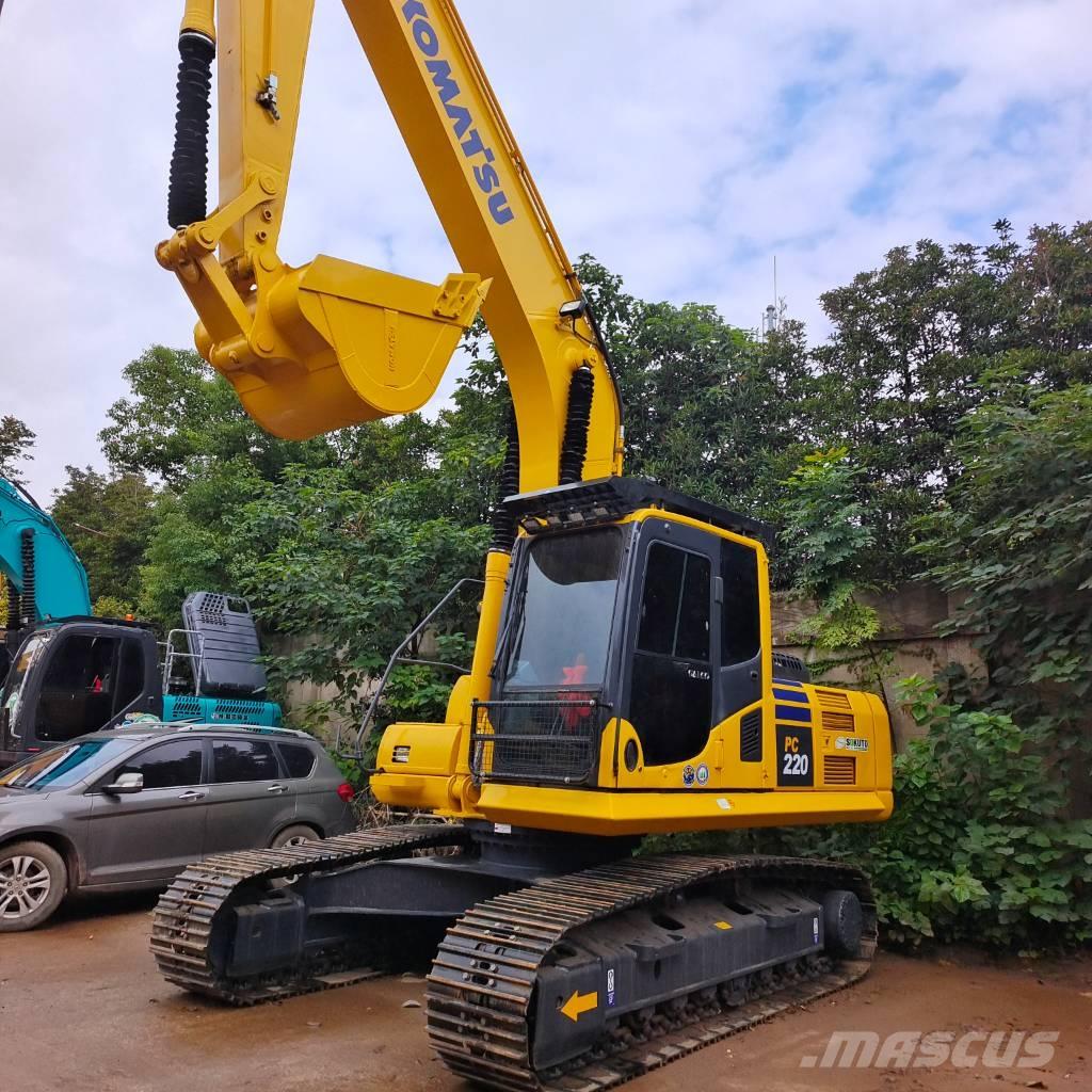 Komatsu PC220-8 Гусеничні екскаватори