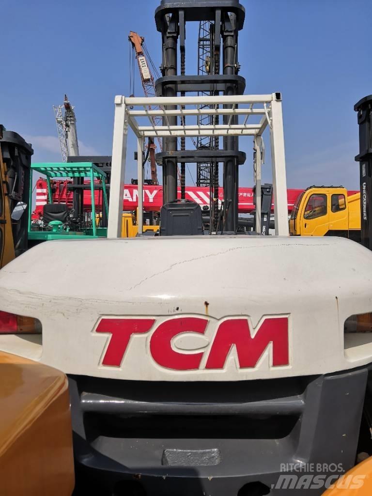 TCM 10 TON Дизельні навантажувачі