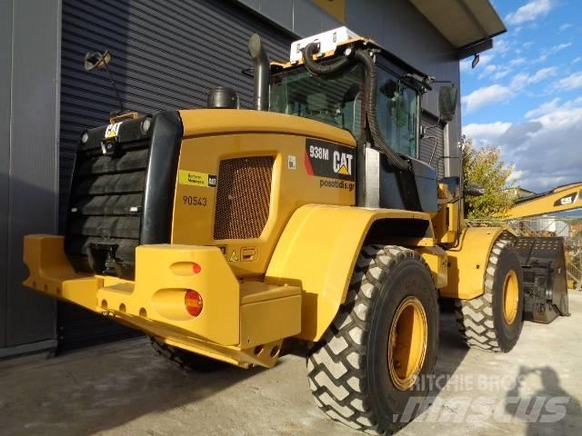 CAT 938M Фронтальні навантажувачі