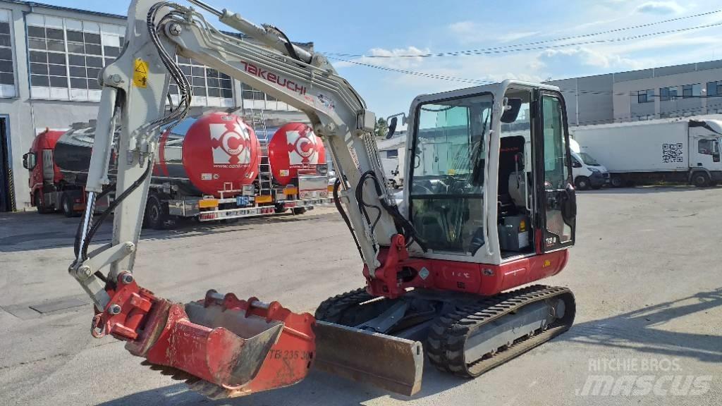 Takeuchi TB 240 Міні-екскаватори < 7т