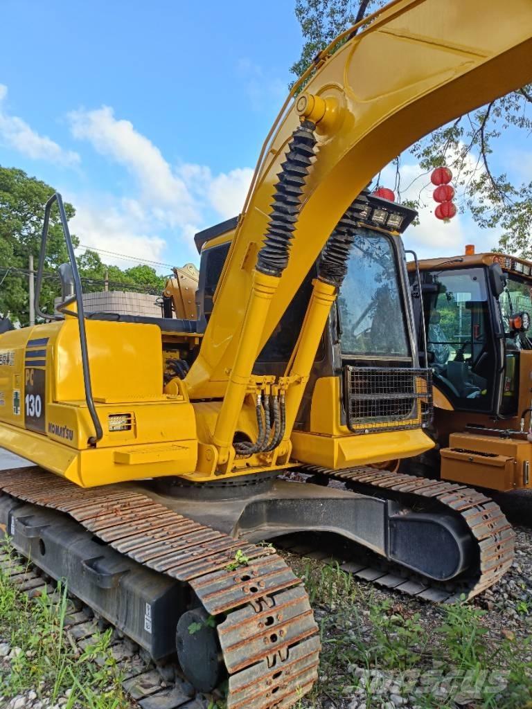 Komatsu PC 130-7 Гусеничні екскаватори