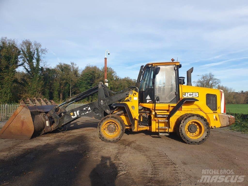 JCB 437 HT Фронтальні навантажувачі