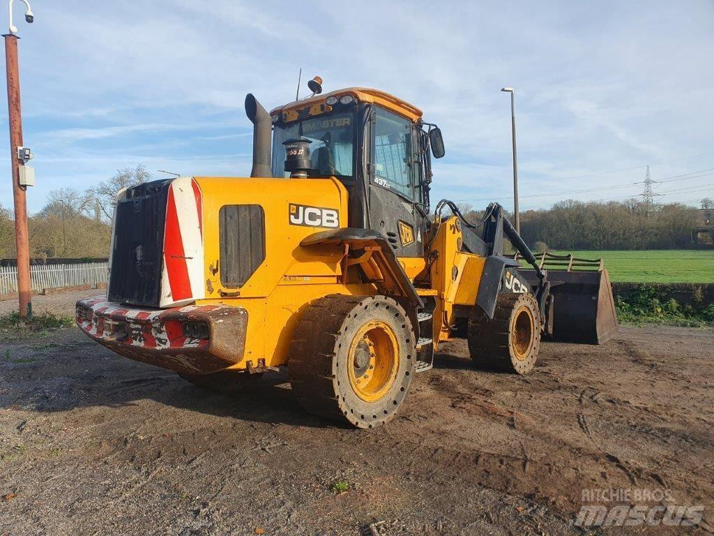 JCB 437 HT Фронтальні навантажувачі