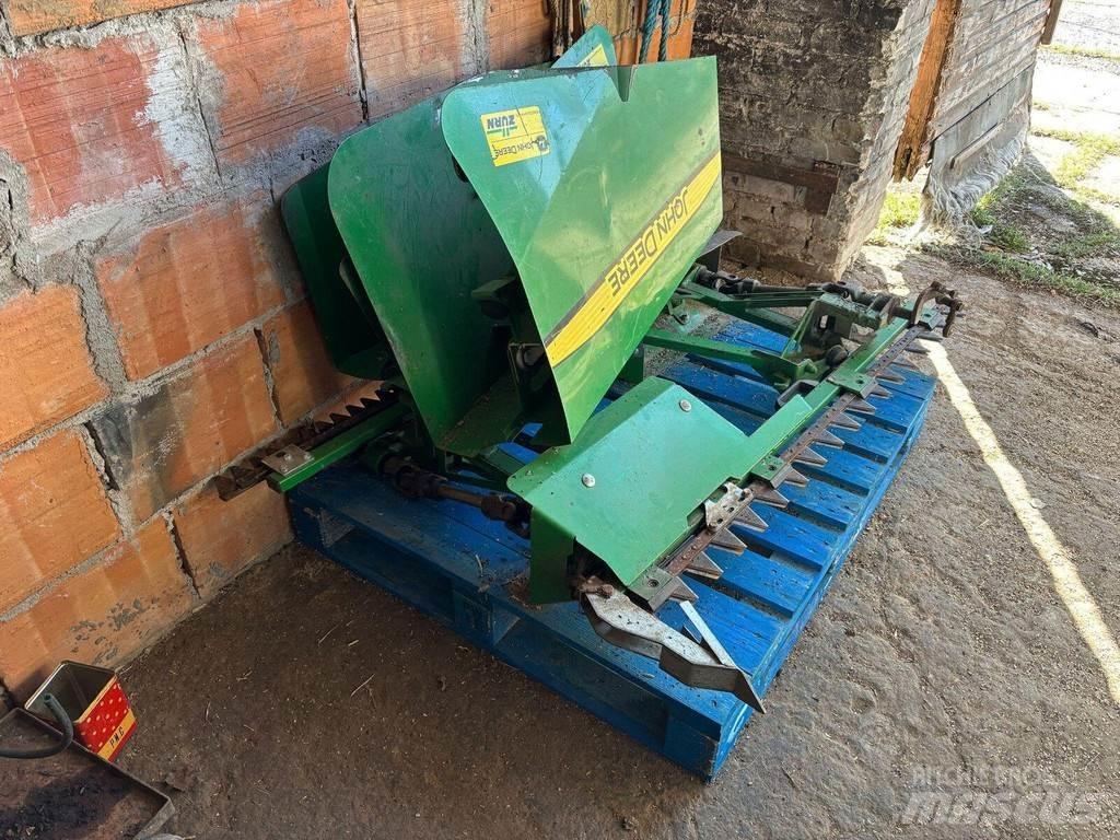 John Deere T670 Зернозбиральні комбайни