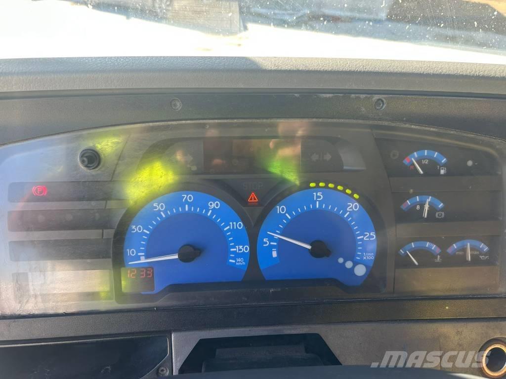 Renault 270 Dci Вантажівки / спеціальні