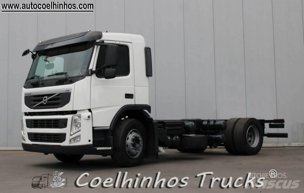 Volvo FM 330 Шасі з кабіною