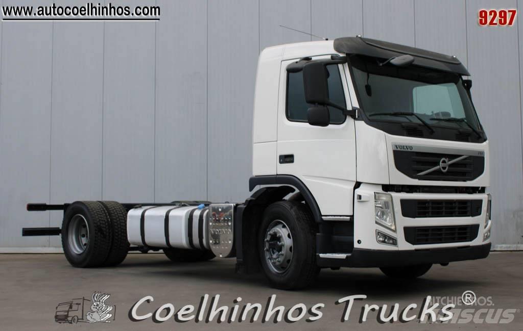 Volvo FM 330 Шасі з кабіною
