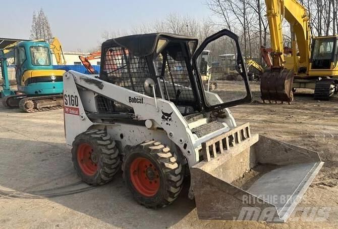 Bobcat S160 Міні-навантажувачі