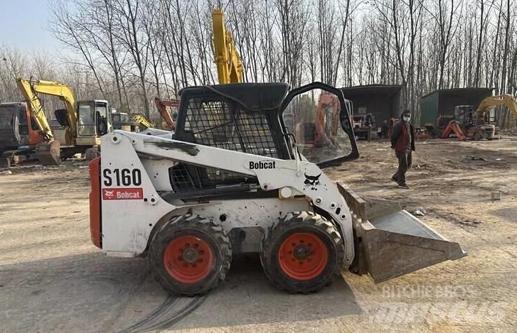 Bobcat S160 Міні-навантажувачі