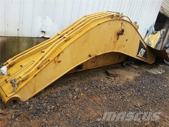 CAT 320 C Екскаватори з великим вилітом