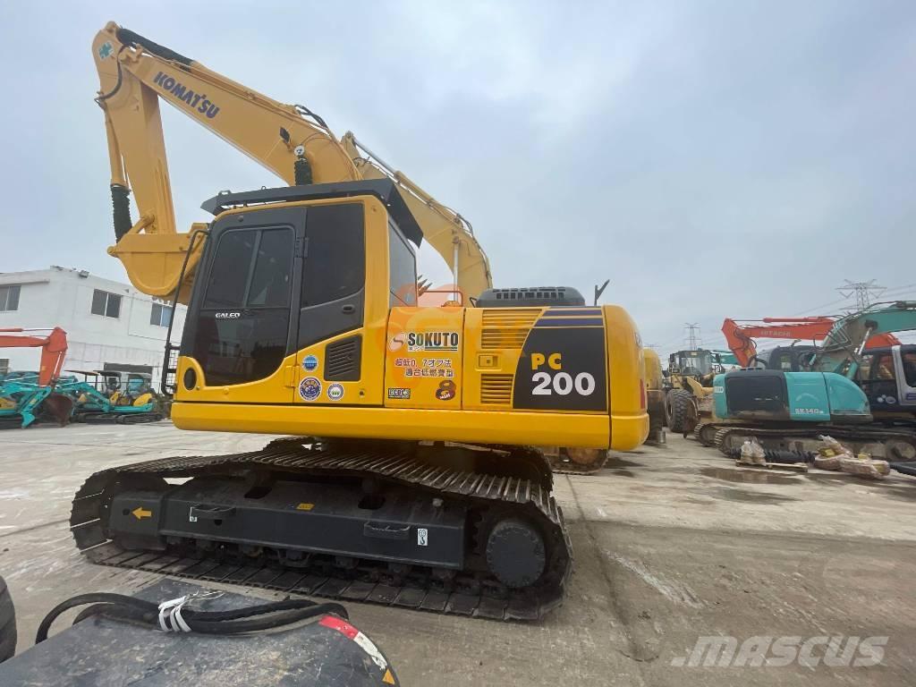 Komatsu PC 200-8 Гусеничні екскаватори