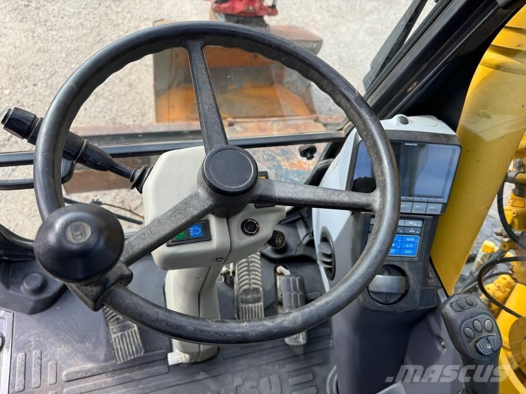 Komatsu PW 148-8 Колісні екскаватори