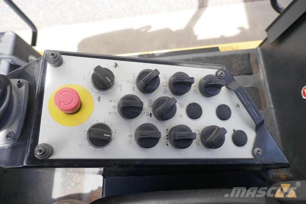 Bomag BW190AD-5 Котки тротуарні