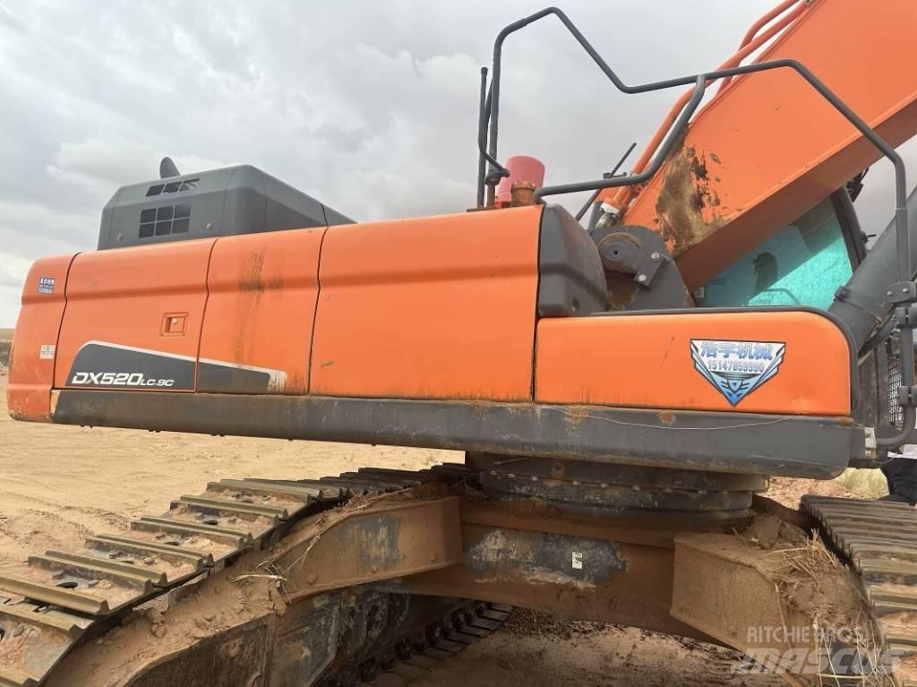 Doosan 520LC-9C Гусеничні екскаватори