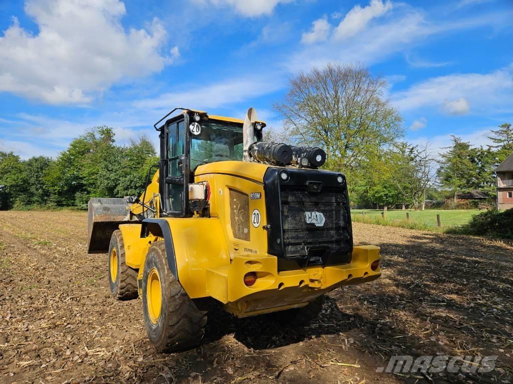 CAT 930 M Фронтальні навантажувачі