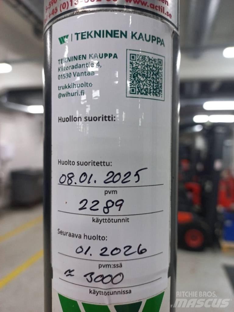 Linde L2000 Самохідні електроштабелери