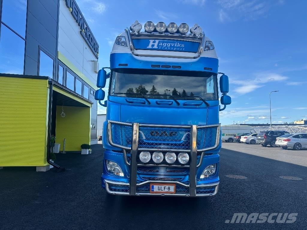 DAF XF 530 6x2*4 Вантажівки з гаковим підйомом