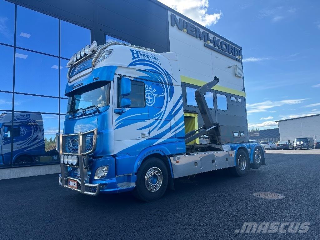 DAF XF 530 6x2*4 Вантажівки з гаковим підйомом