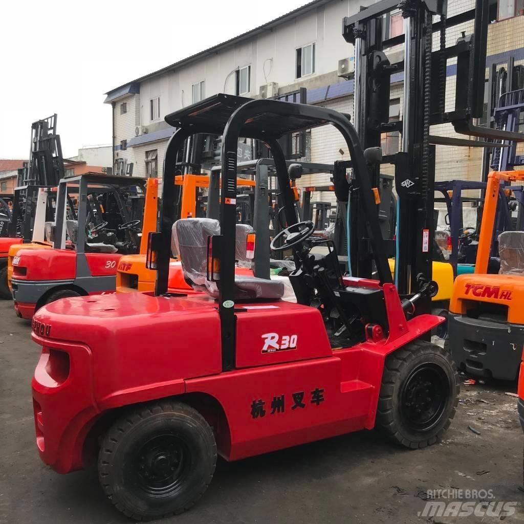 Hangzhou A30 Дизельні навантажувачі